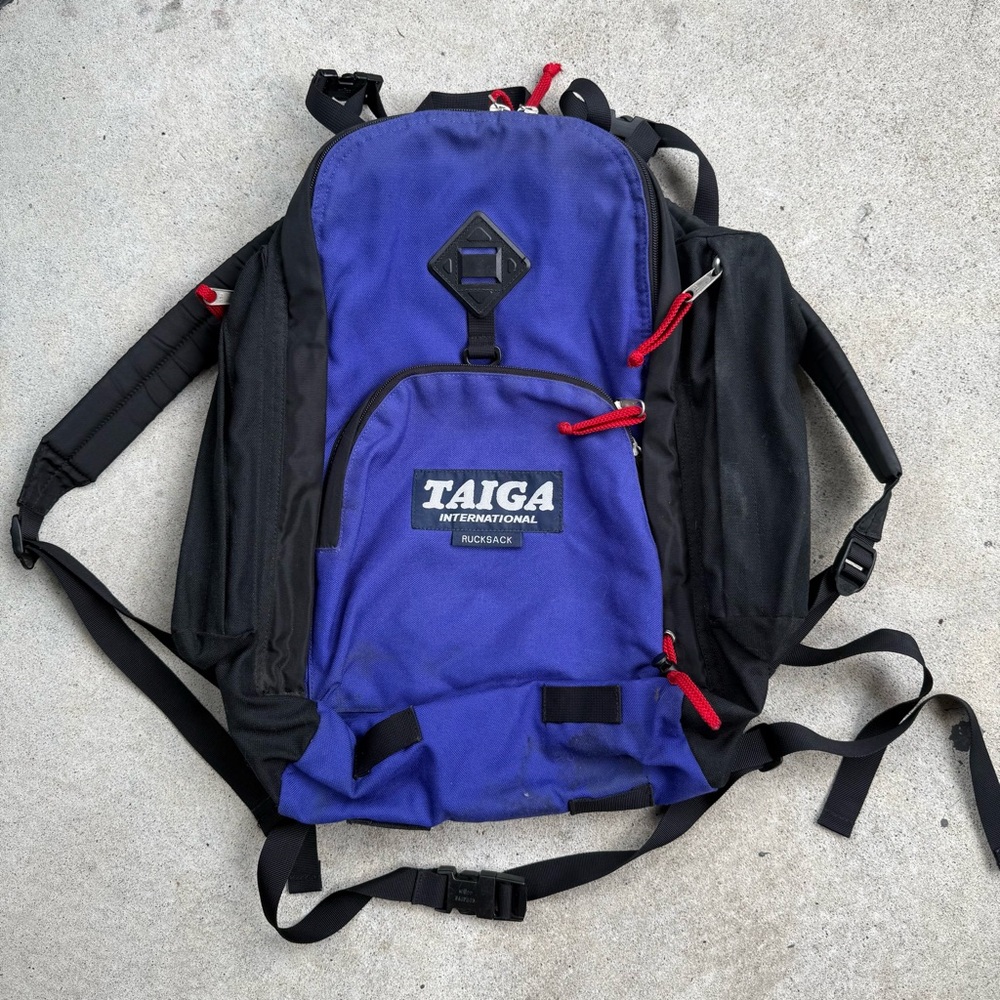 Taiga Vintage Blue and Black Rucksack